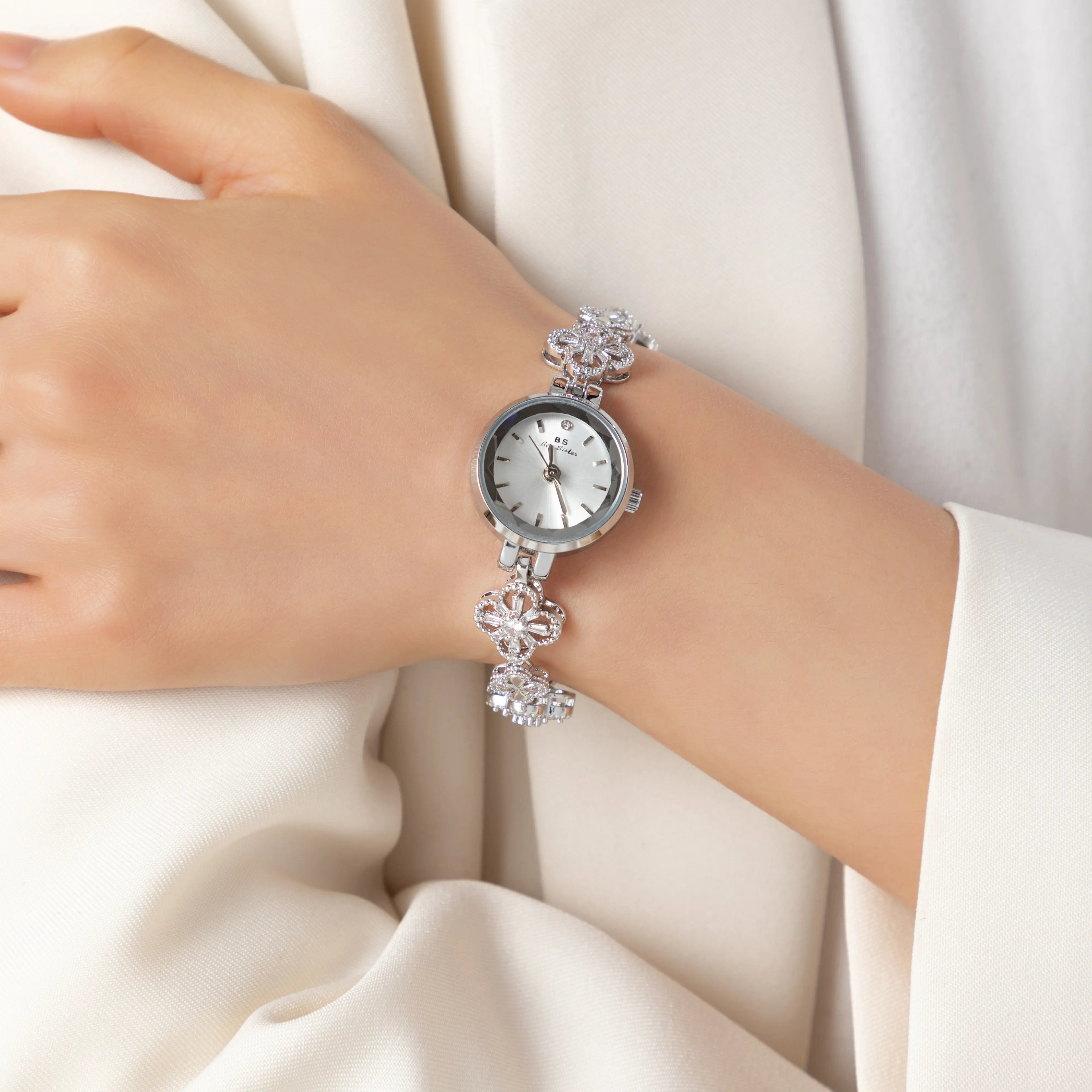 Lucky Fours Surmen Women's Watch
