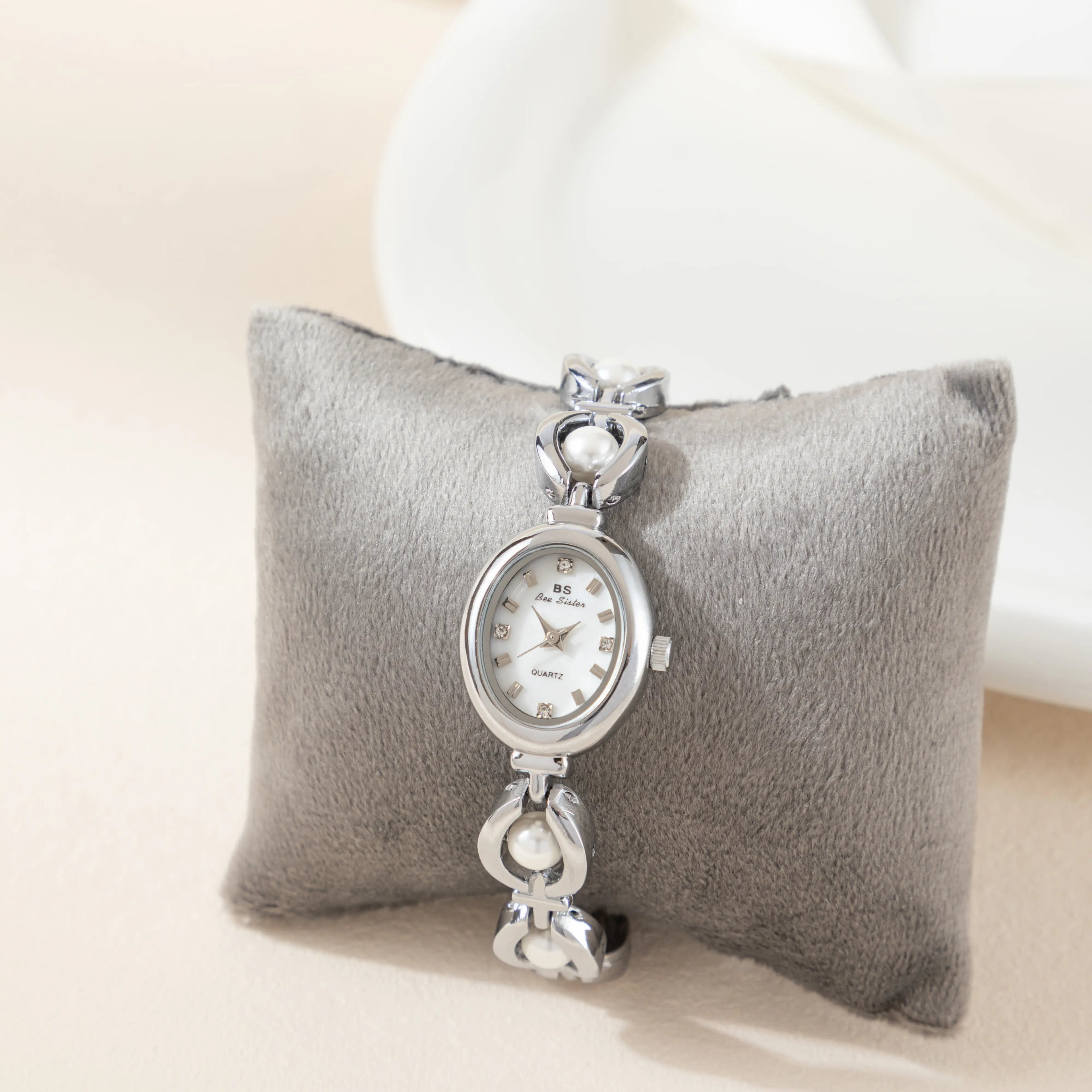 Lucky Fours Lora Women's Watch